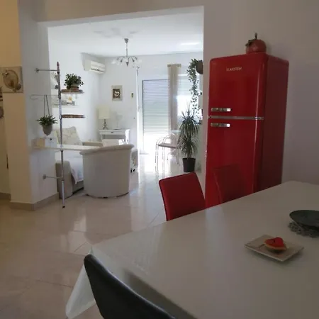 Eco Friendly Apartment Ližnjan Exteriér fotografie